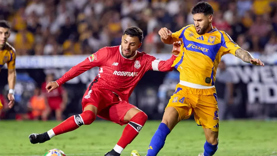 Tigres y Toluca empatan 1-1 en la ida de semifinales del Clausura 2025: Paulinho responde ante la ausencia de Gignac. Tigres y Toluca empatan 1-1 en la ida de semifinales del Clausura 2025: Paulinho responde ante la ausencia de Gignac.