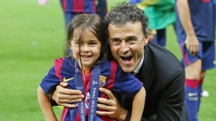 Luis Enrique homenajea a su hija Xana tras ganar la Champions League con el PSG. Luis Enrique homenajea a su hija Xana tras ganar la Champions League con el PSG.