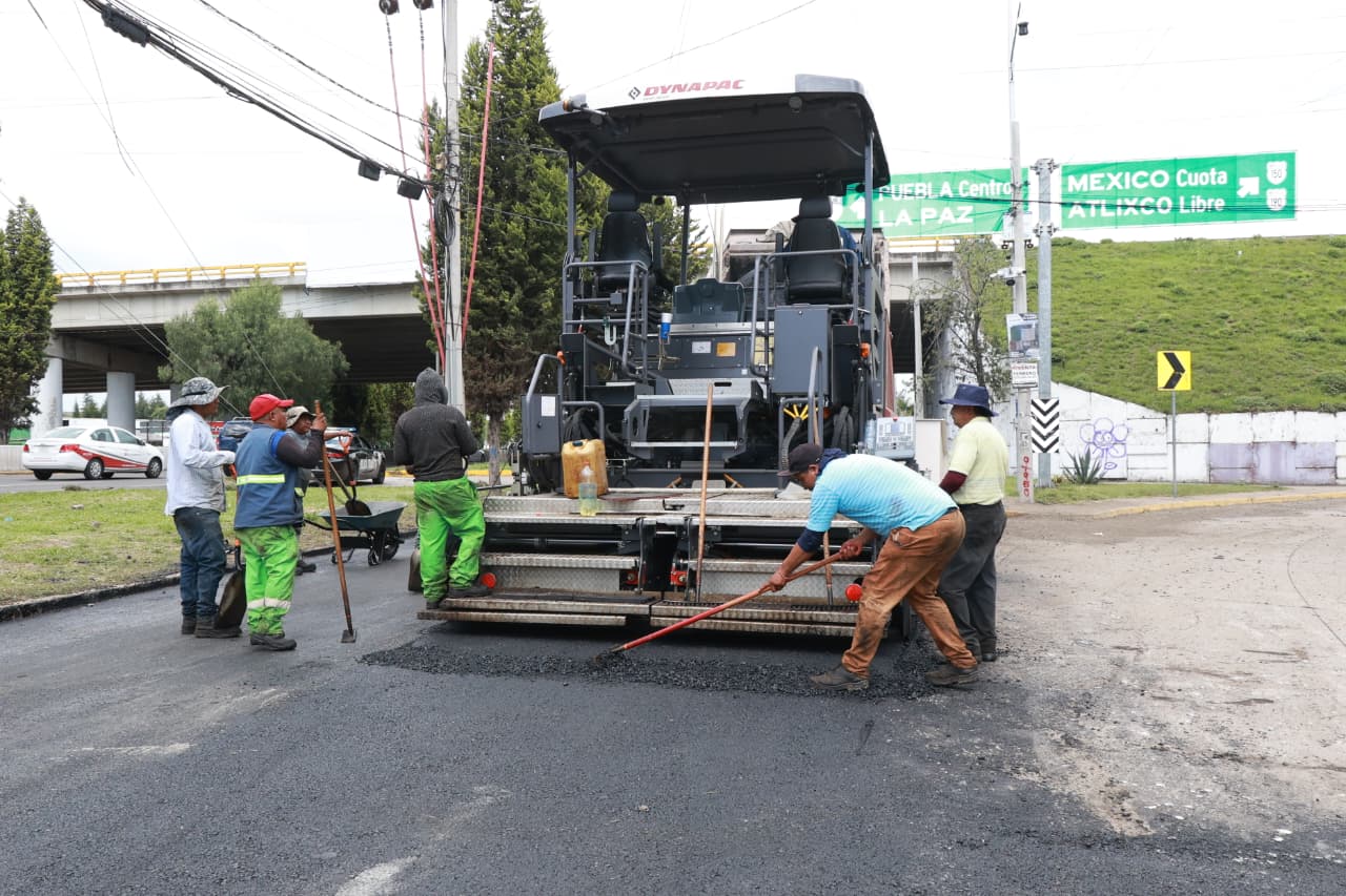 Alejandro Armenta anuncia rehabilitación de 12 vialidades en Puebla con apoyo de Pemex Alejandro Armenta anuncia rehabilitación de 12 vialidades en Puebla con apoyo de Pemex